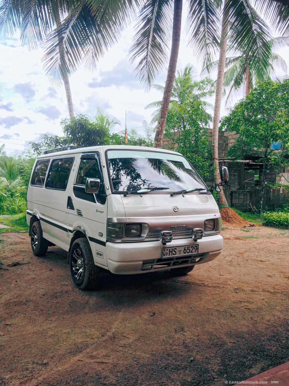 Negombo Van